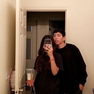 Meet your Posher, Cesar